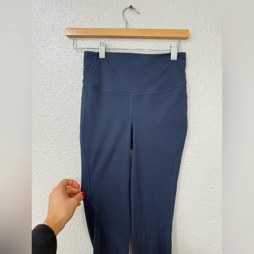 Lululemon Base Pace High Rise Tight 27” Nulux Size 4True Navy